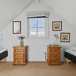 Holiday home Amazing In Brenderup Fyn With Sauna Bro (Funen)