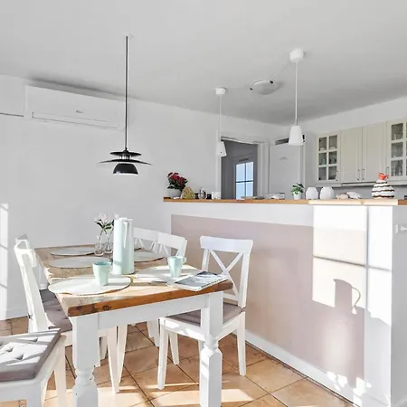 Amazing In Brenderup Fyn With Sauna Сasa de vacaciones