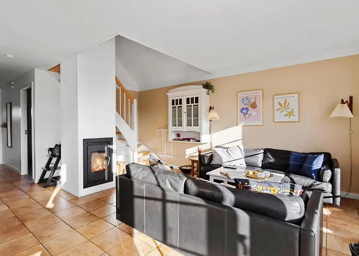 Amazing In Brenderup Fyn With Sauna * Bro (Funen)